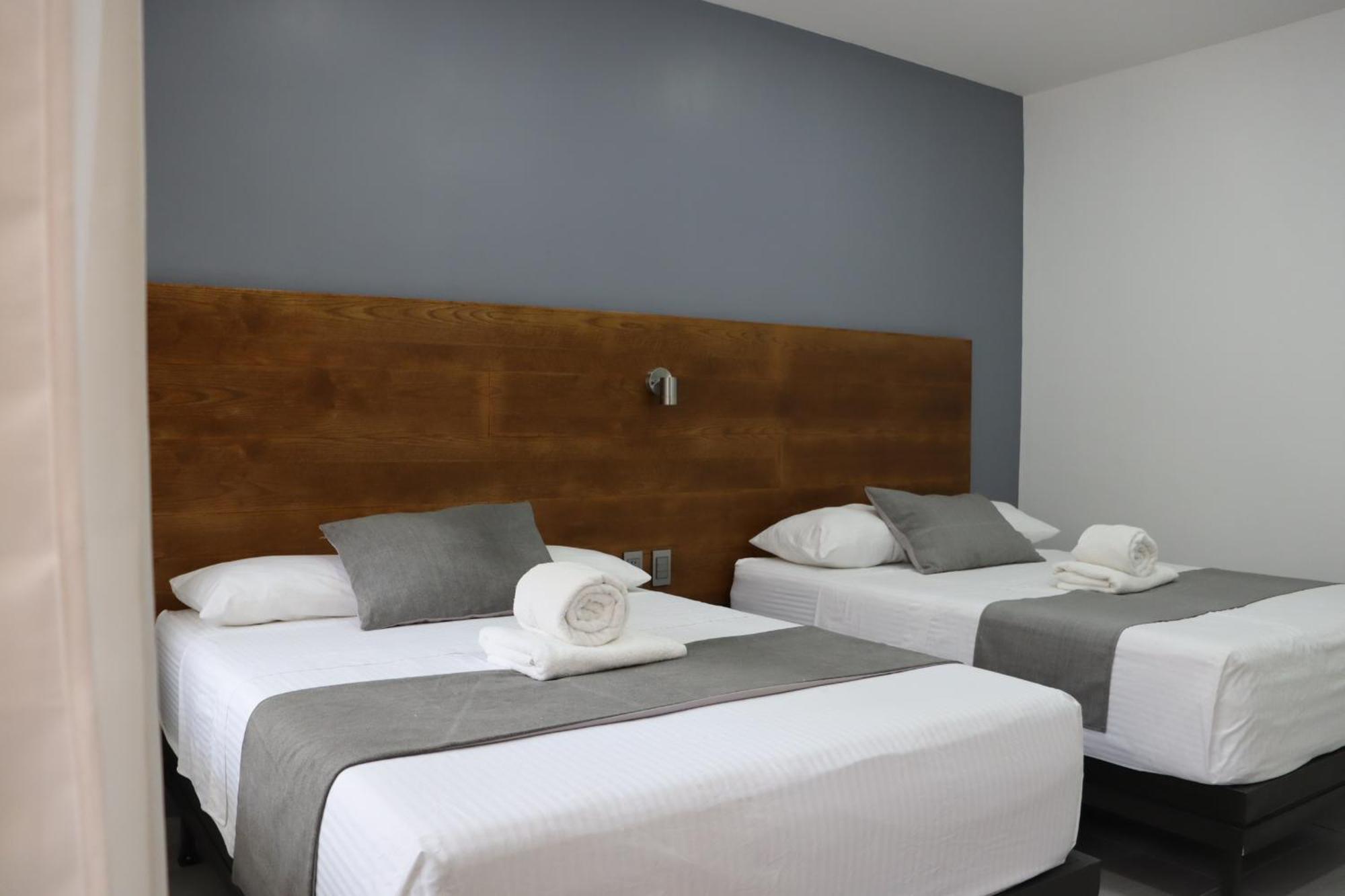 Hotel Riviera ซานฮวน เด ลอสลากอส ภายนอก รูปภาพ